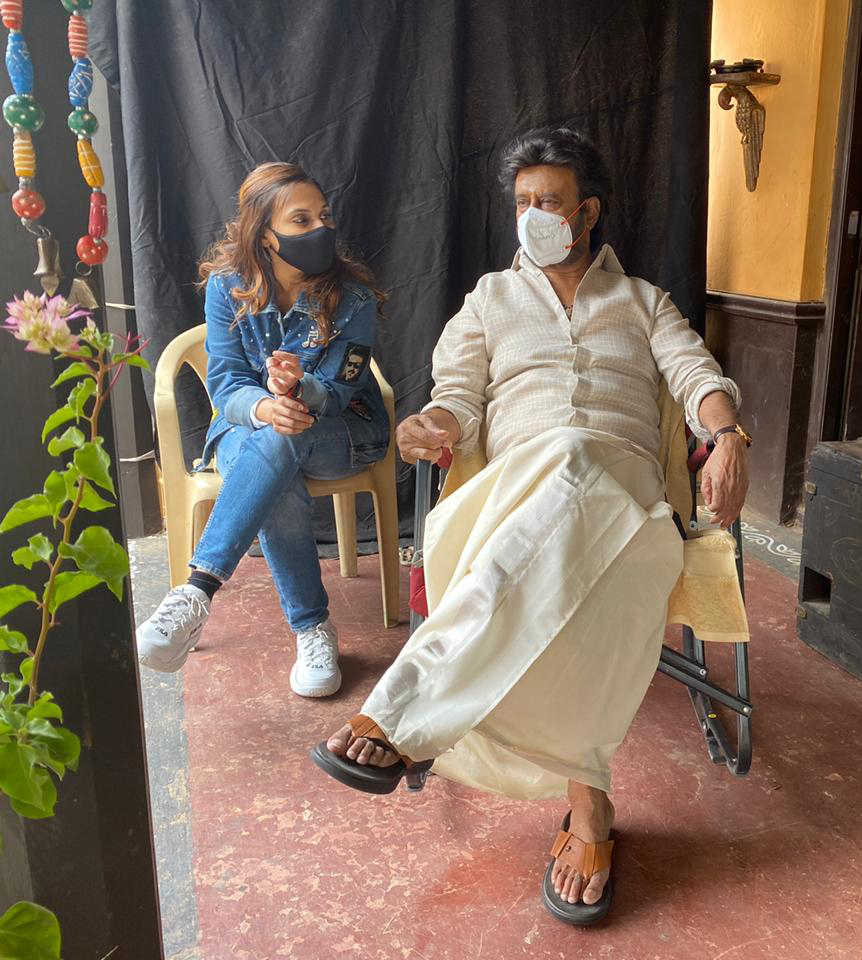8 பேருக்கு கொரோனா… அண்ணாத்த படப்பிடிப்பு ரத்து… சென்னை திரும்புகிறார் ரஜினி!